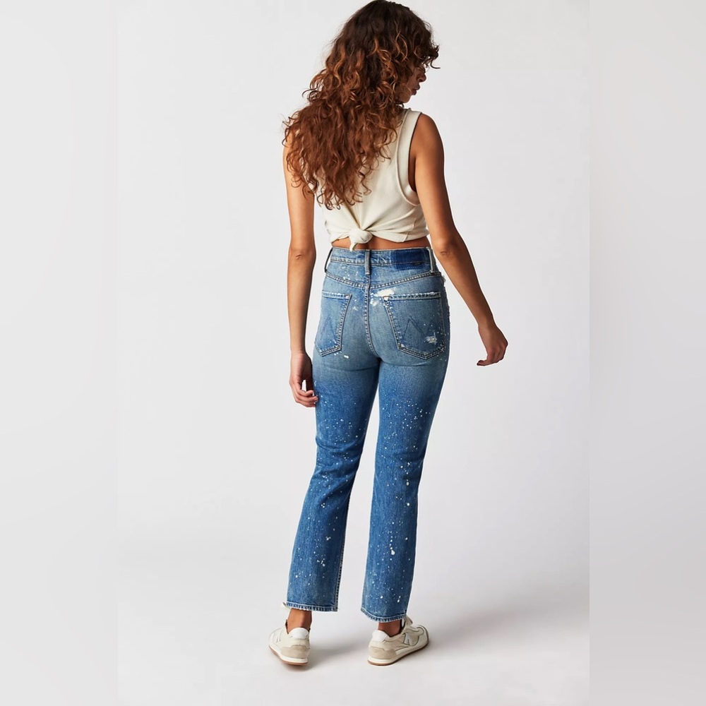 MOTHER High-Waisted Rider Ankle Jeans - Picture 6 of 7
